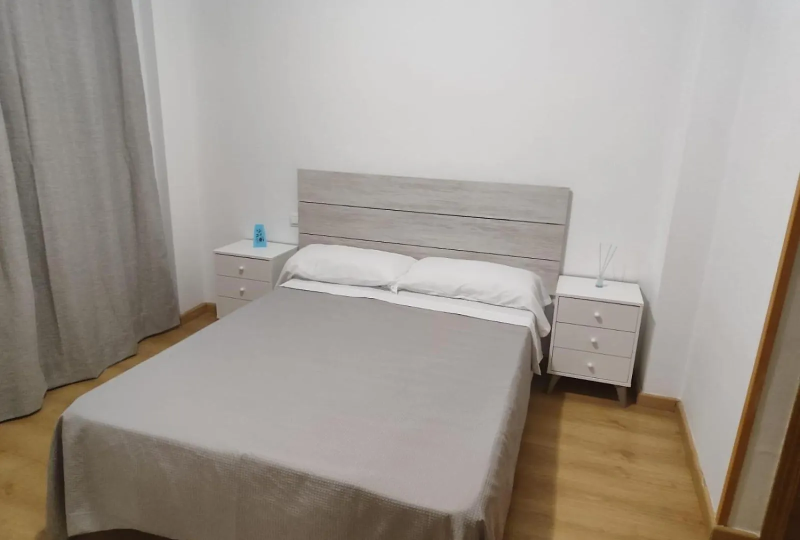 Apartamento Turistico La Clase La Zubia  Lägenhet