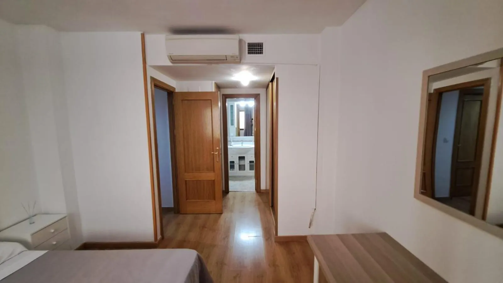 Apartamento Turistico La Clase La Zubia