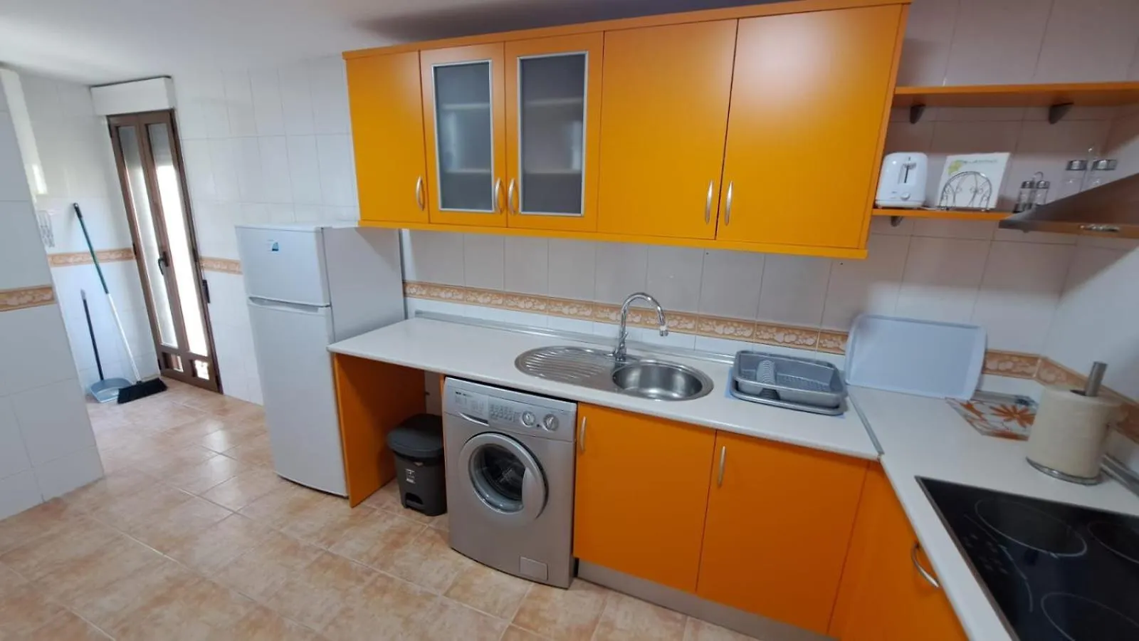 Apartamento Turistico La Clase La Zubia  0*, La Zubia (Granada)