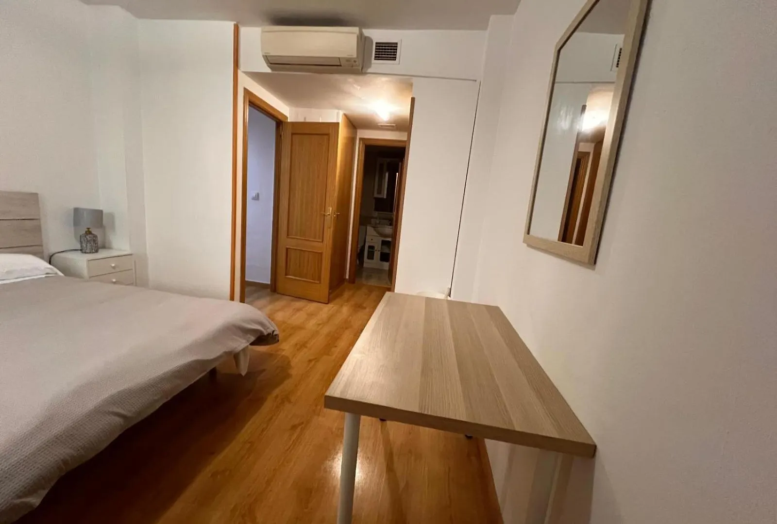 Apartamento Turistico La Clase La Zubia  La Zubia (Granada)